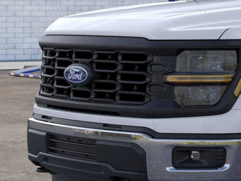 New 2026 Oxford White Ford XL image 17