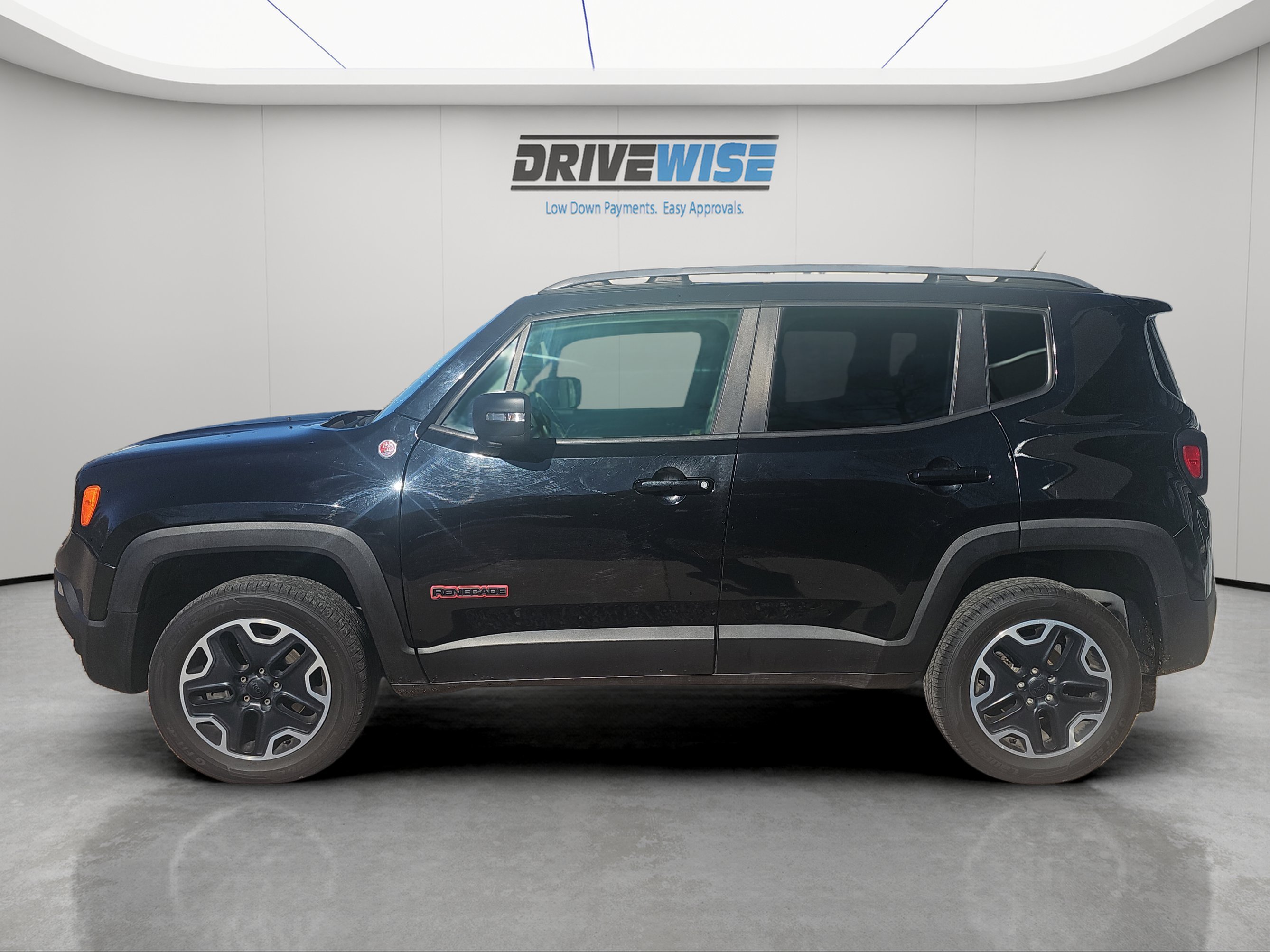 2015 Jeep Renegade Trailhawk - Photo 7