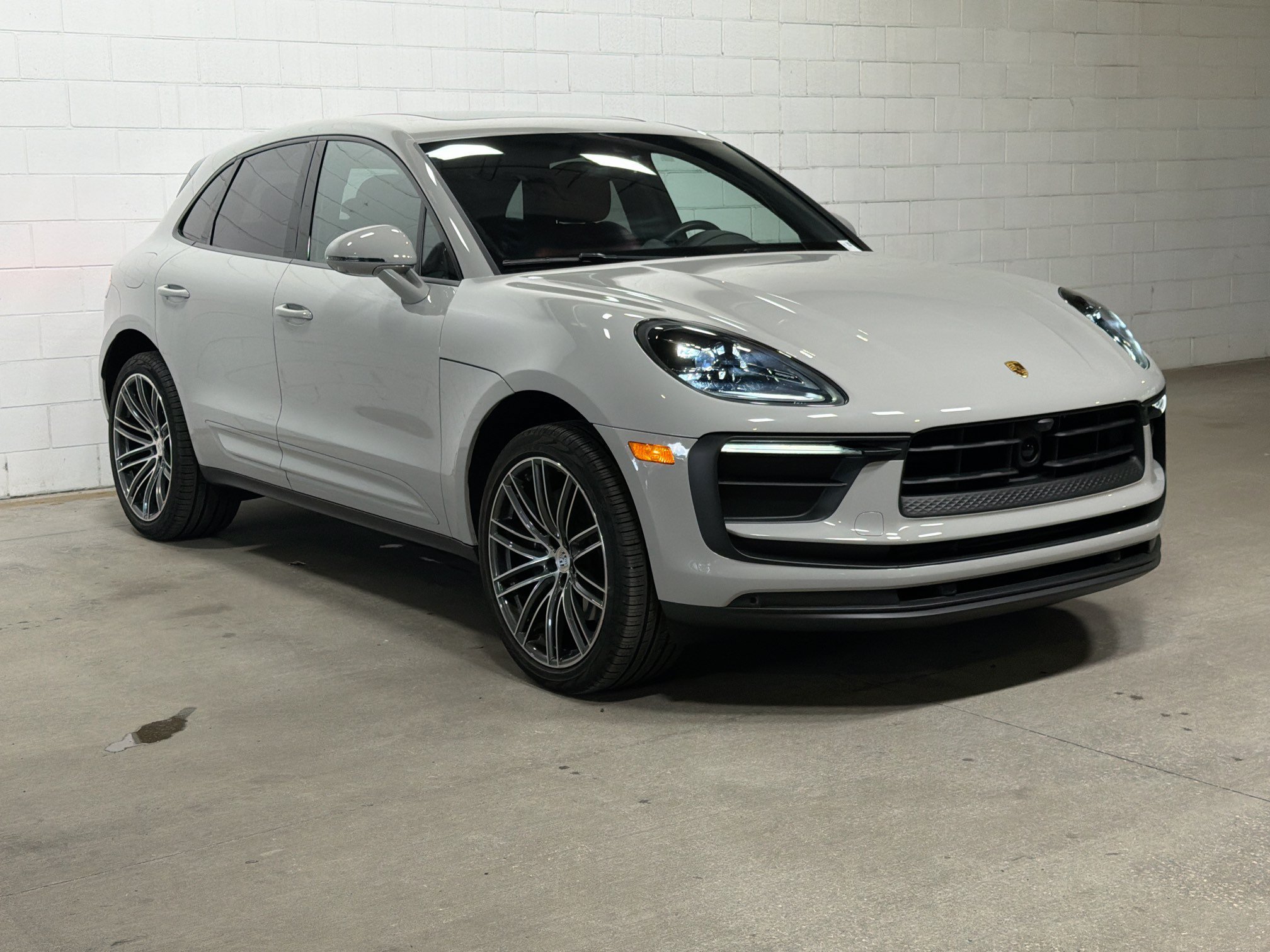 Used 2026  Porsche  image 4