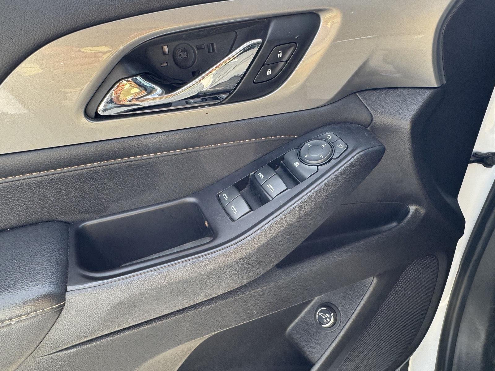 2019 Chevrolet Traverse 1LT - Photo 9