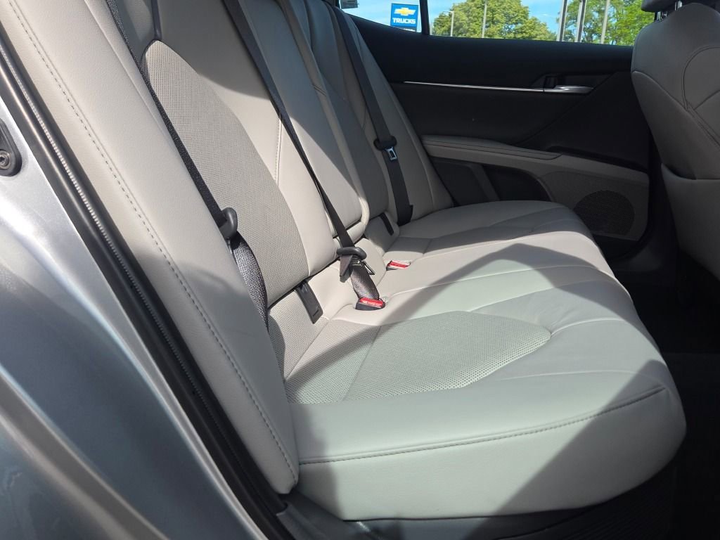 Used 2024 Silver Toyota Hybrid XLE image 9