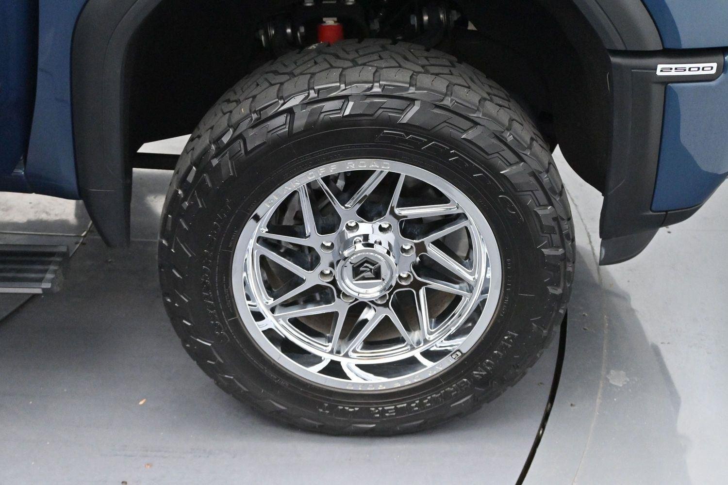 Used 2024 Downpour Metallic GMC Denali image 36
