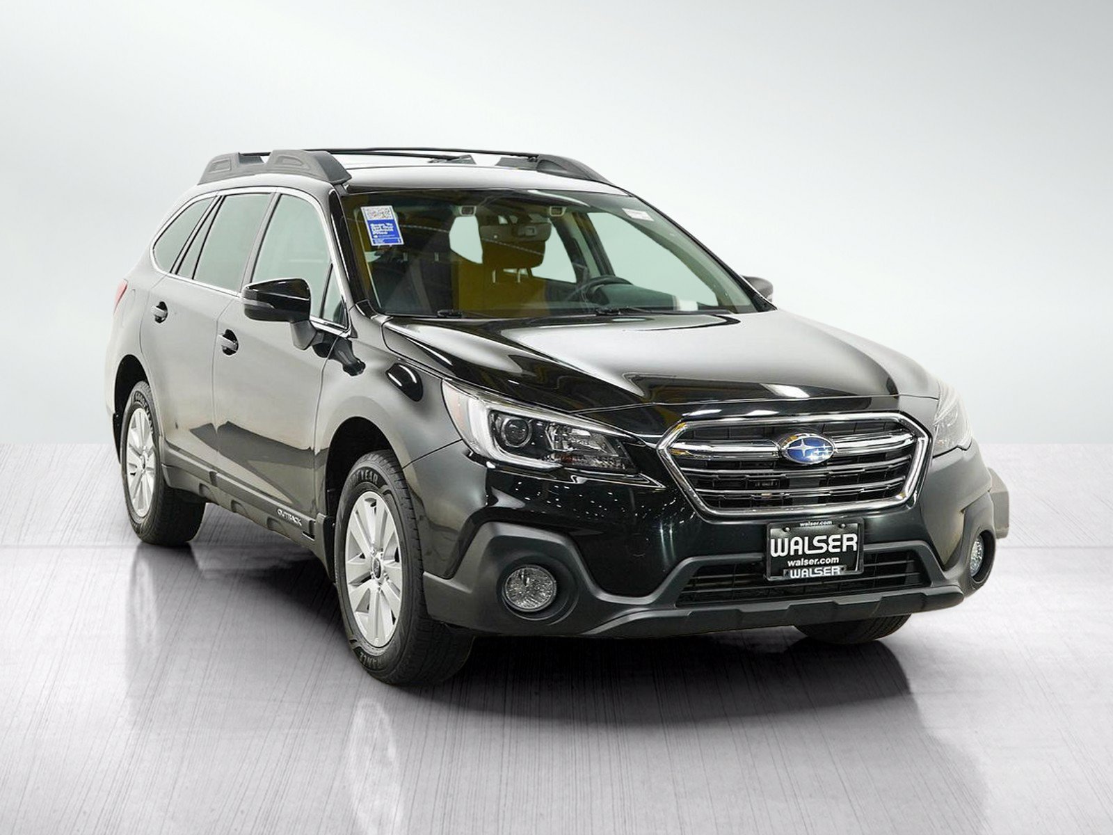 Used 2018 Crystal Black Pearl Subaru 2.5i Premium image 7