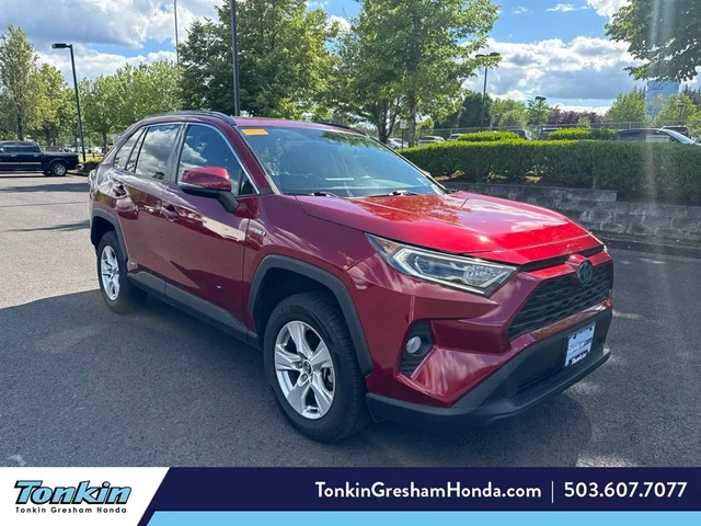 2020 Toyota RAV4 Hybrid XLE
