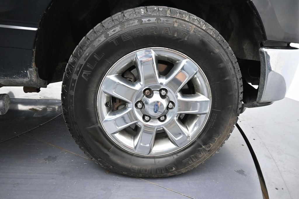 Used 2013  Ford XLT image 32