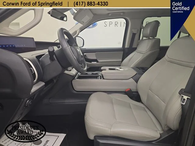 Certified Used 2025 Agate Black Metallic Ford Active image 24