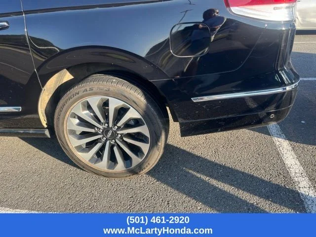 Used 2022 Black Metallic Lincoln Reserve image 7