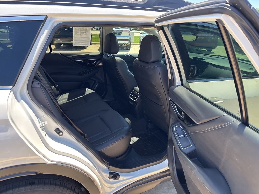 2021 Subaru Outback Limited - Photo 32