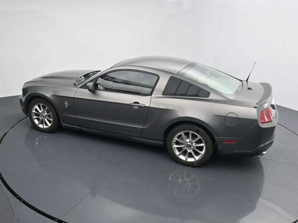 Used 2011  Ford V6 Premium image 20