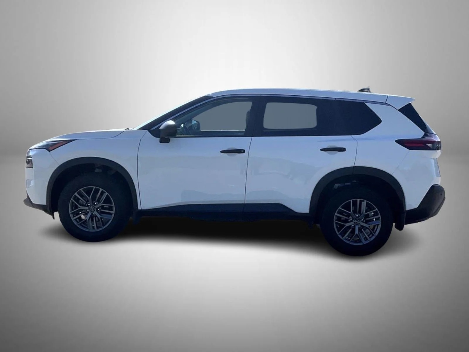 Used 2023 White Nissan S image 8