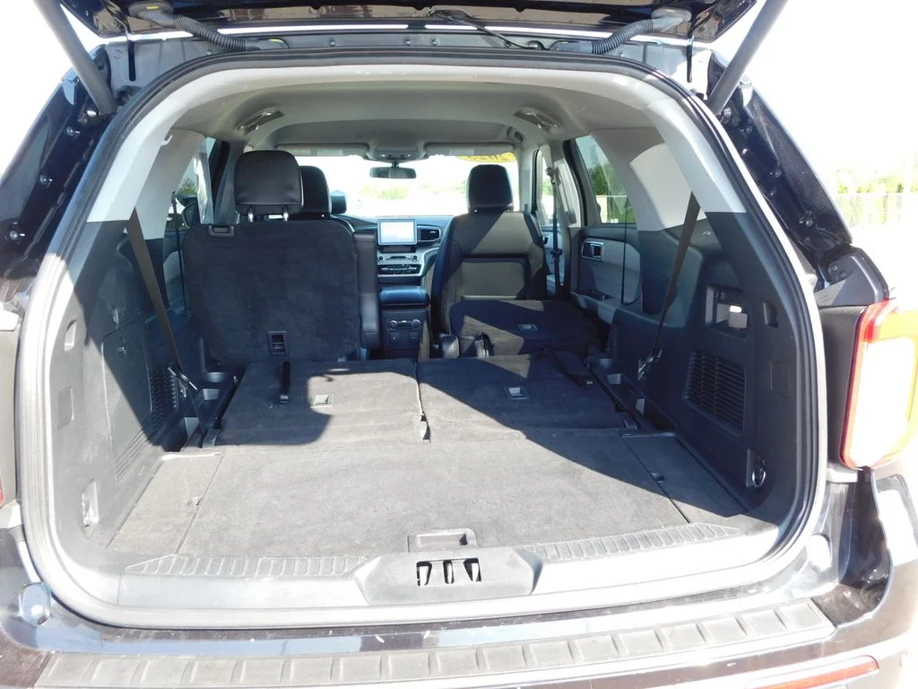 Used 2023 Black Ford XLT image 30