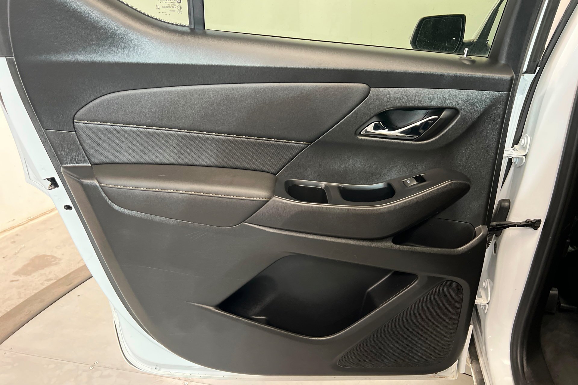 Used 2023 Summit White Chevrolet Premier image 19