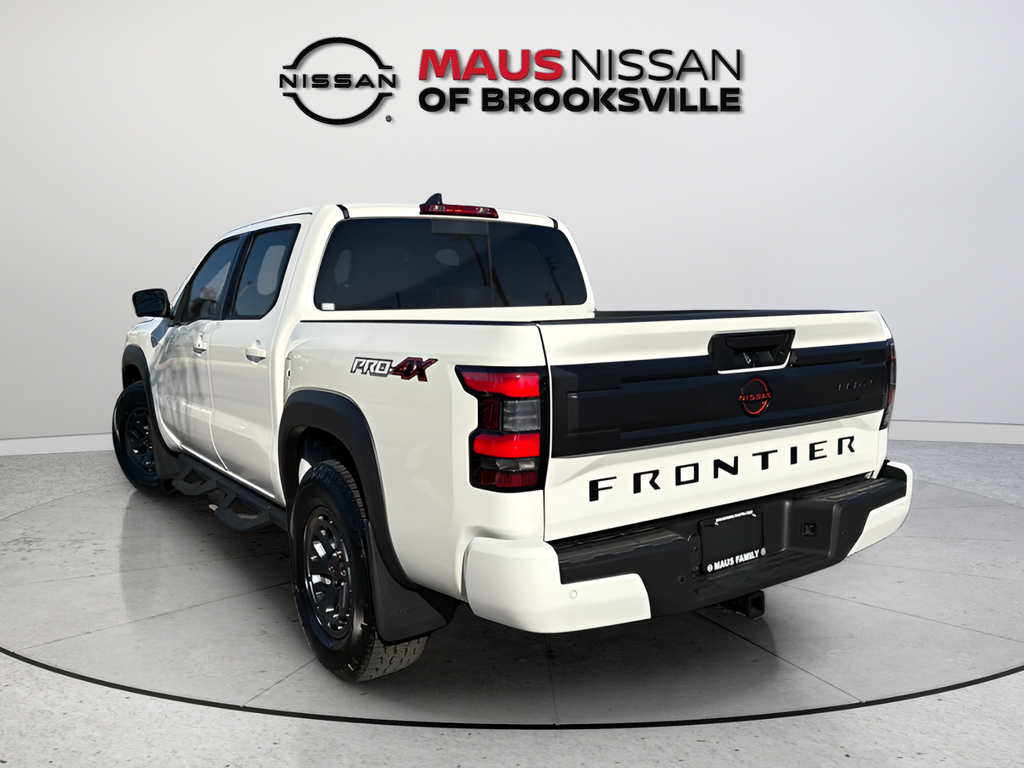 New 2026 White Nissan PRO-4X image 6