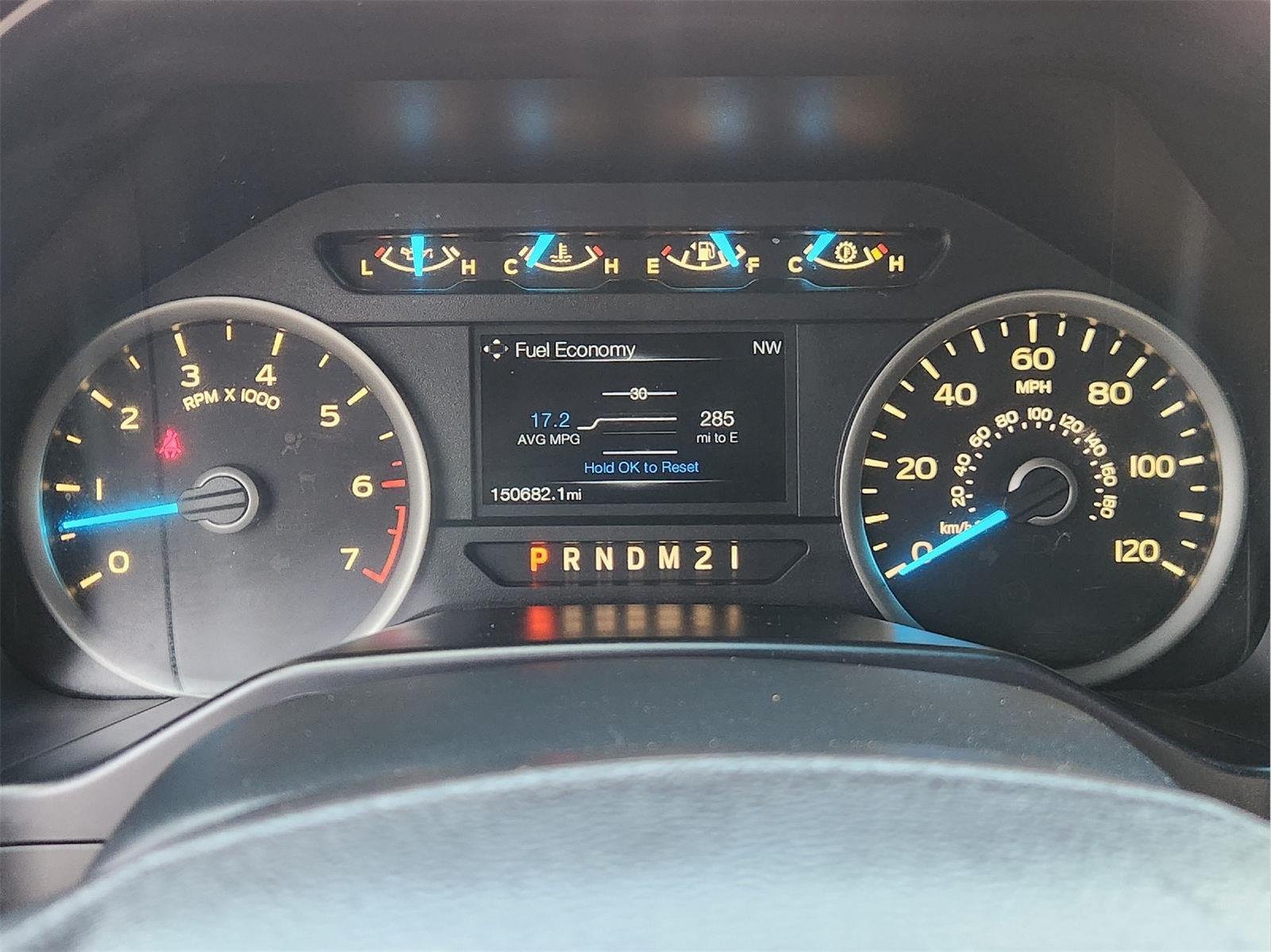 Used 2015  Ford XL image 14