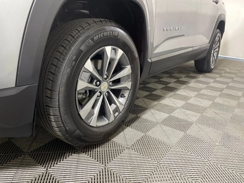 Used 2025 Sterling Gray Metallic Chevrolet LT image 26