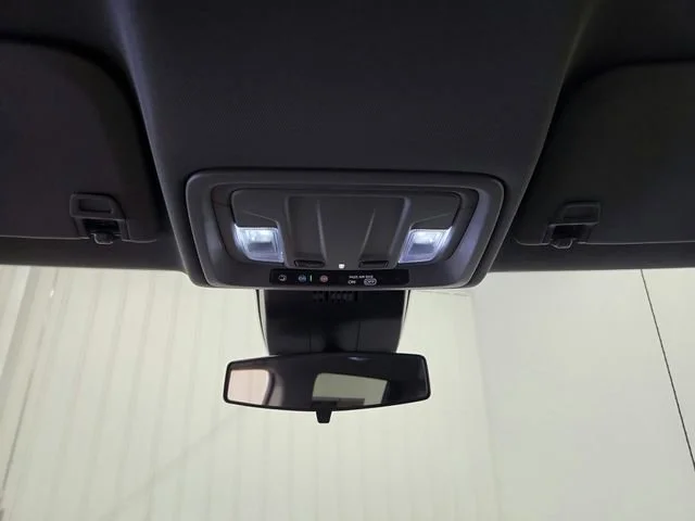 Used 2022 Black Chevrolet Custom image 24