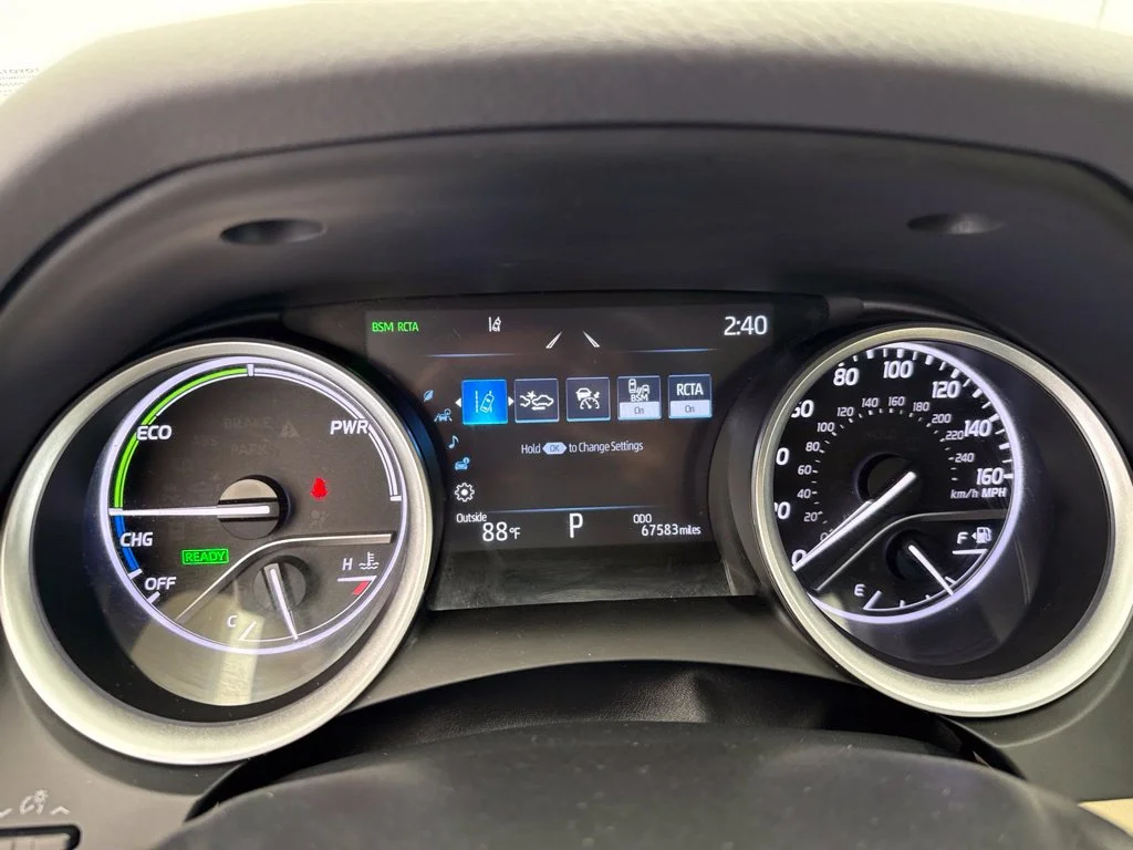 Used 2022 Black Toyota XLE image 23