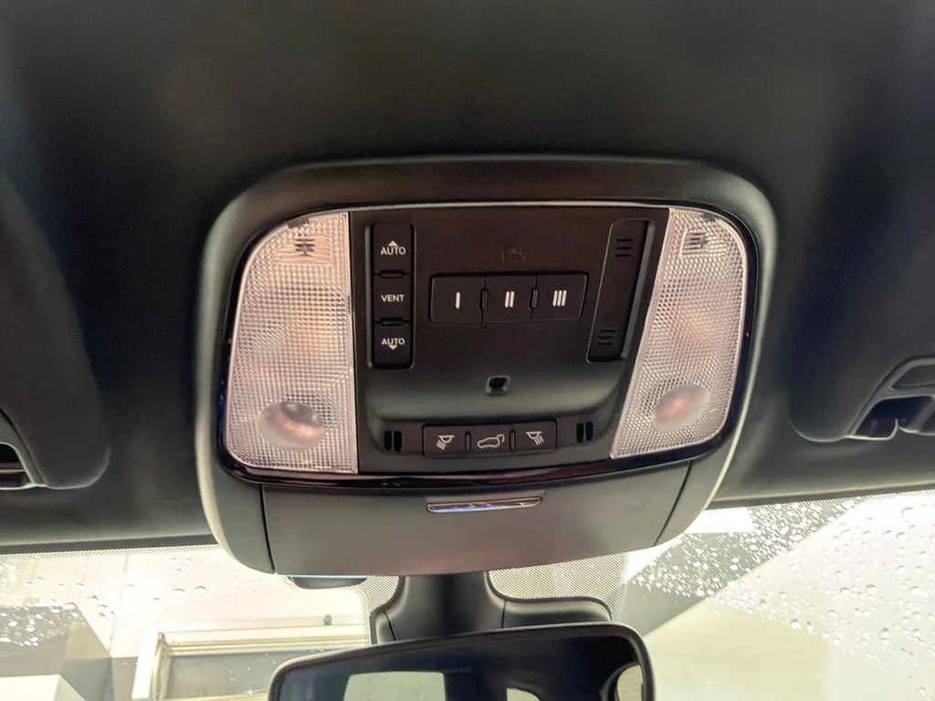 Used 2023 Silver Dodge SRT Hellcat Premium image 35