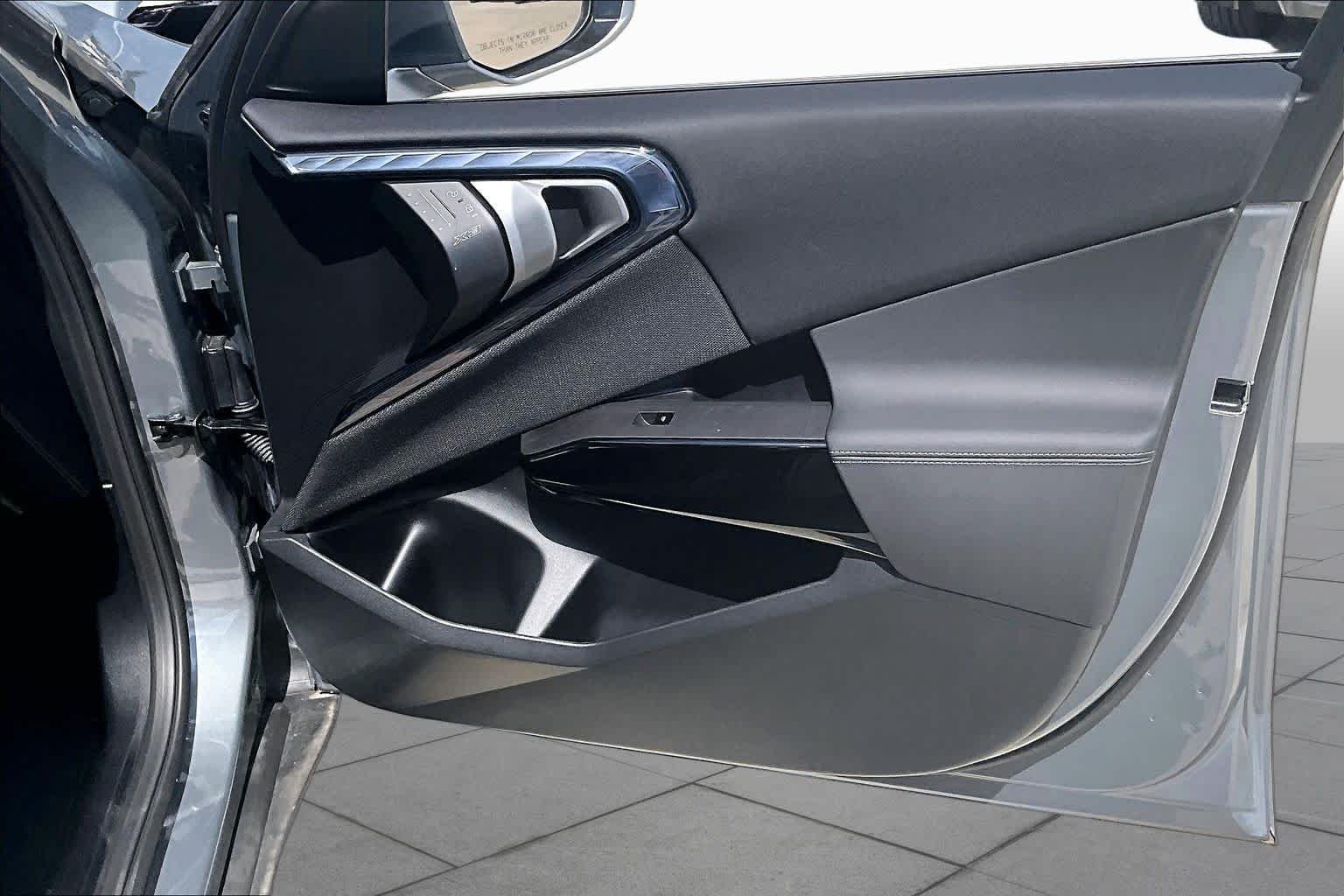 Used 2026 Skyscraper Grey Metallic BMW 30 xDrive image 25