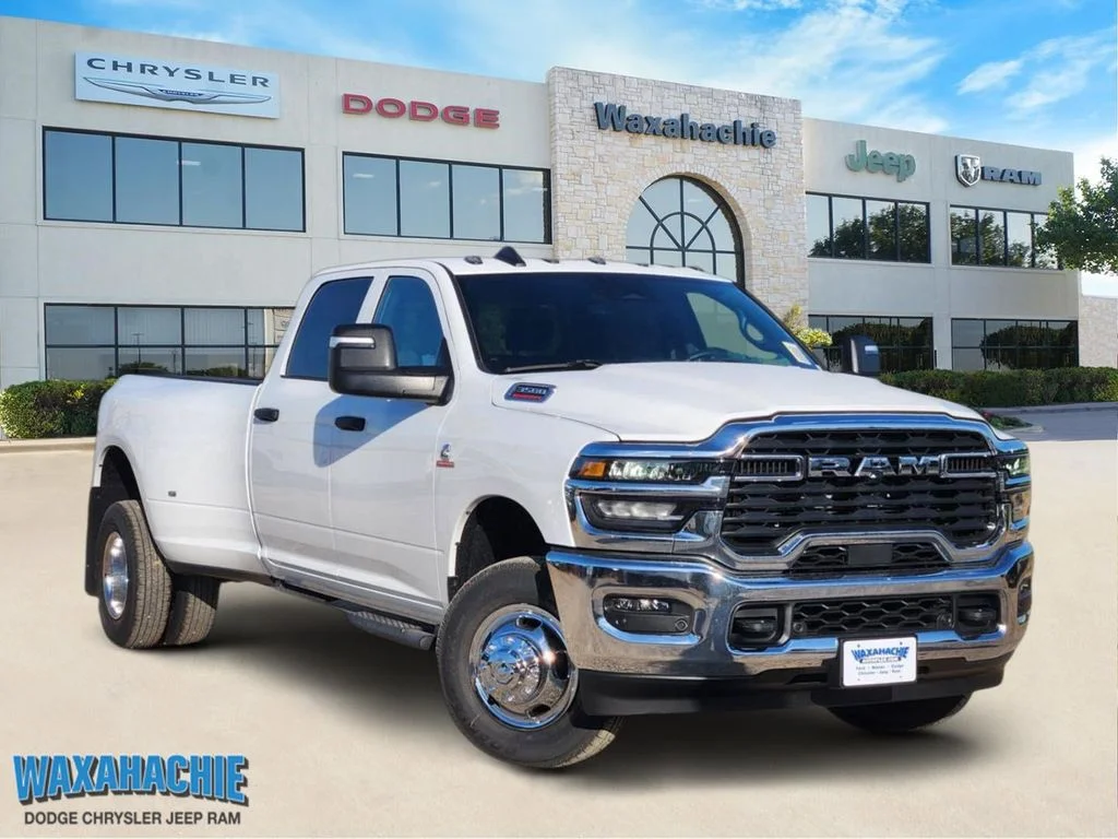 New 2026 Bright White Clear-Coat Exterior Paint RAM Tradesman image 1