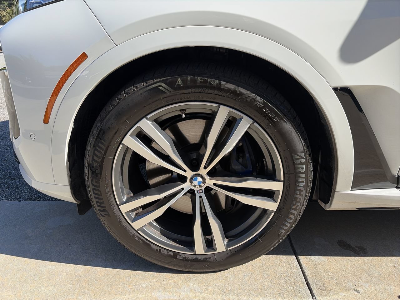 Used 2026 Alpine White BMW xDrive40i image 13