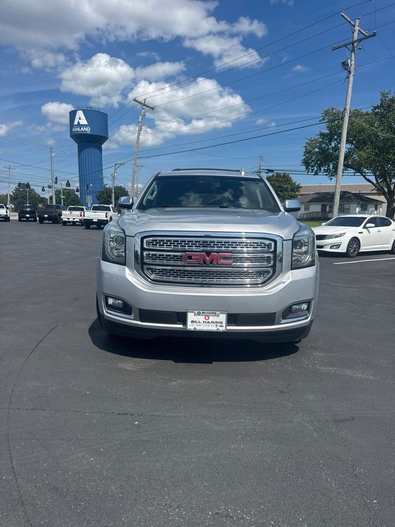 Used 2017 Silver GMC SLT image 2