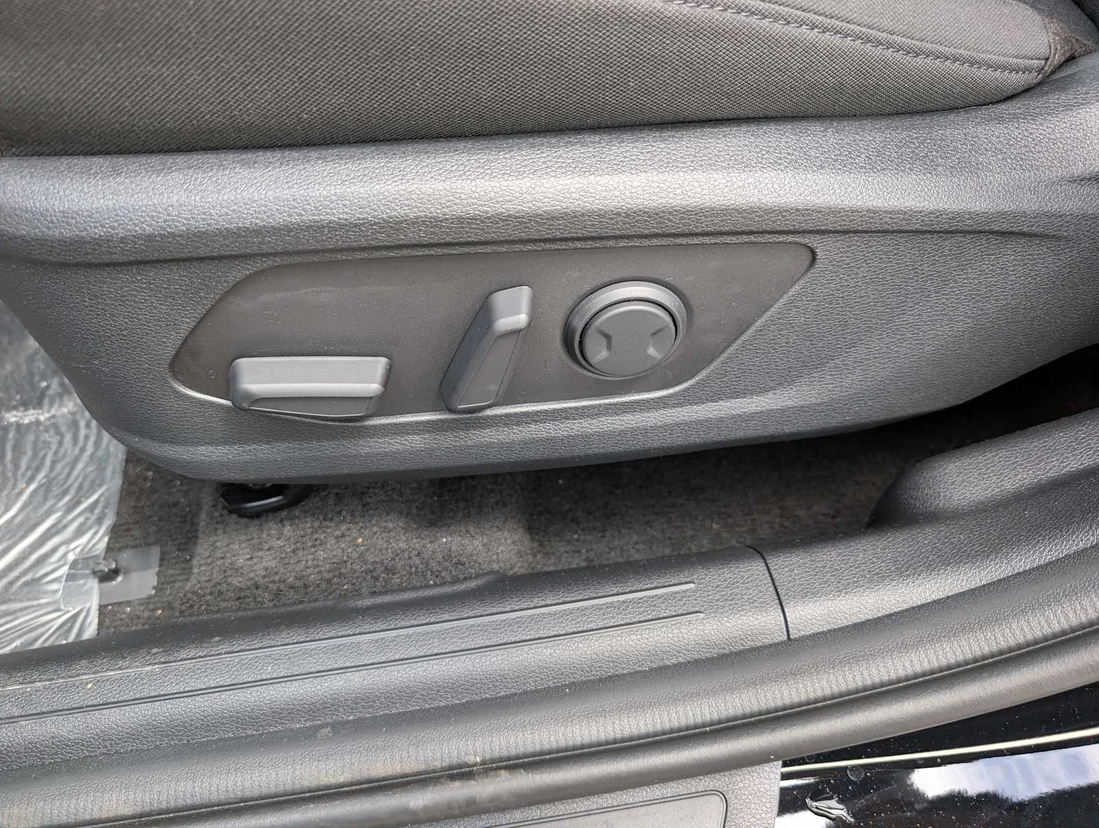 New 2026 Ebony Black Kia LX image 29