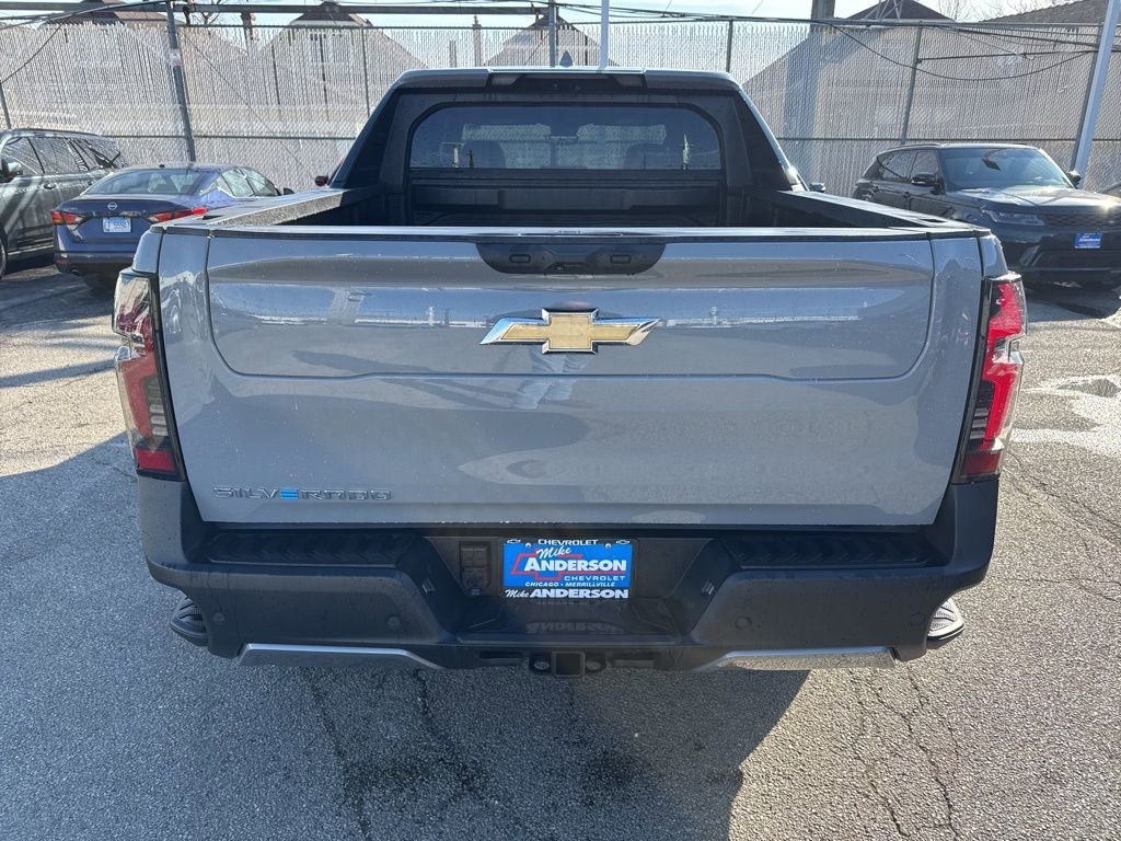 2025 Chevrolet Silverado EV LT - Photo 7