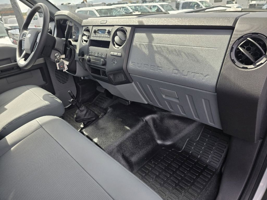 New 2025 Oxford White Ford Base image 29