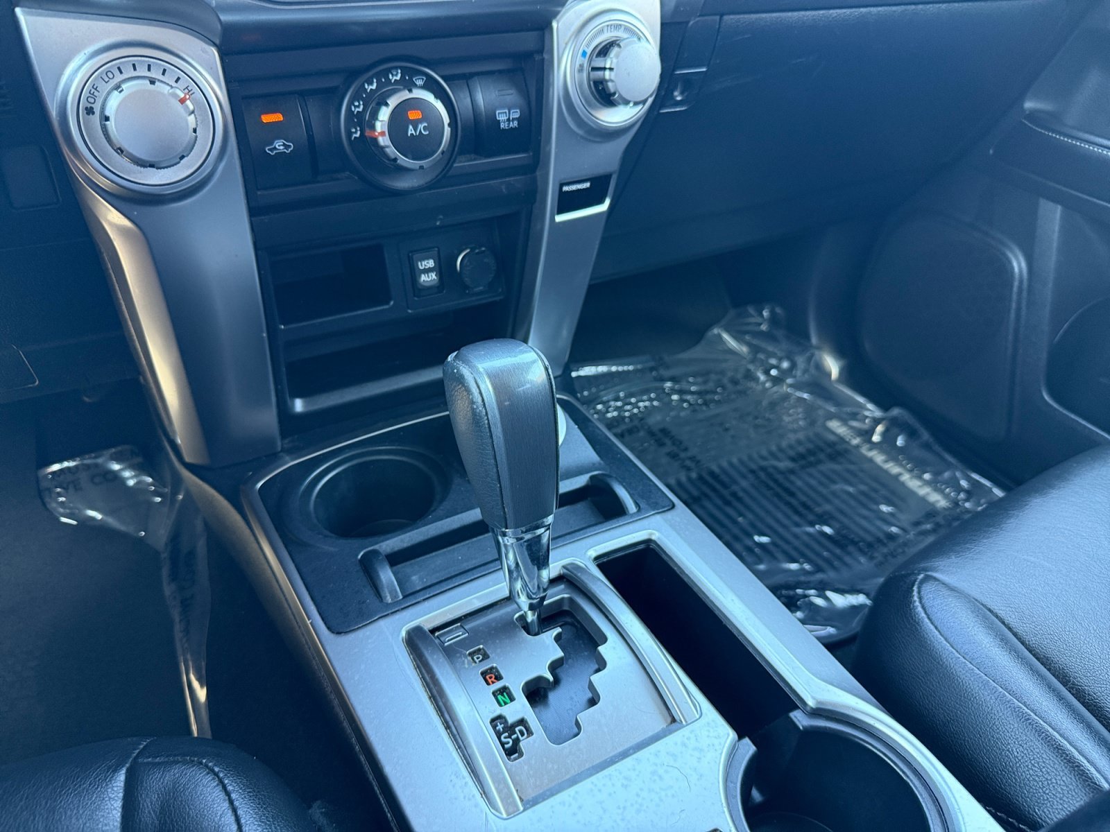 Used 2018 Magnetic Gray Metallic Toyota SR5 image 13
