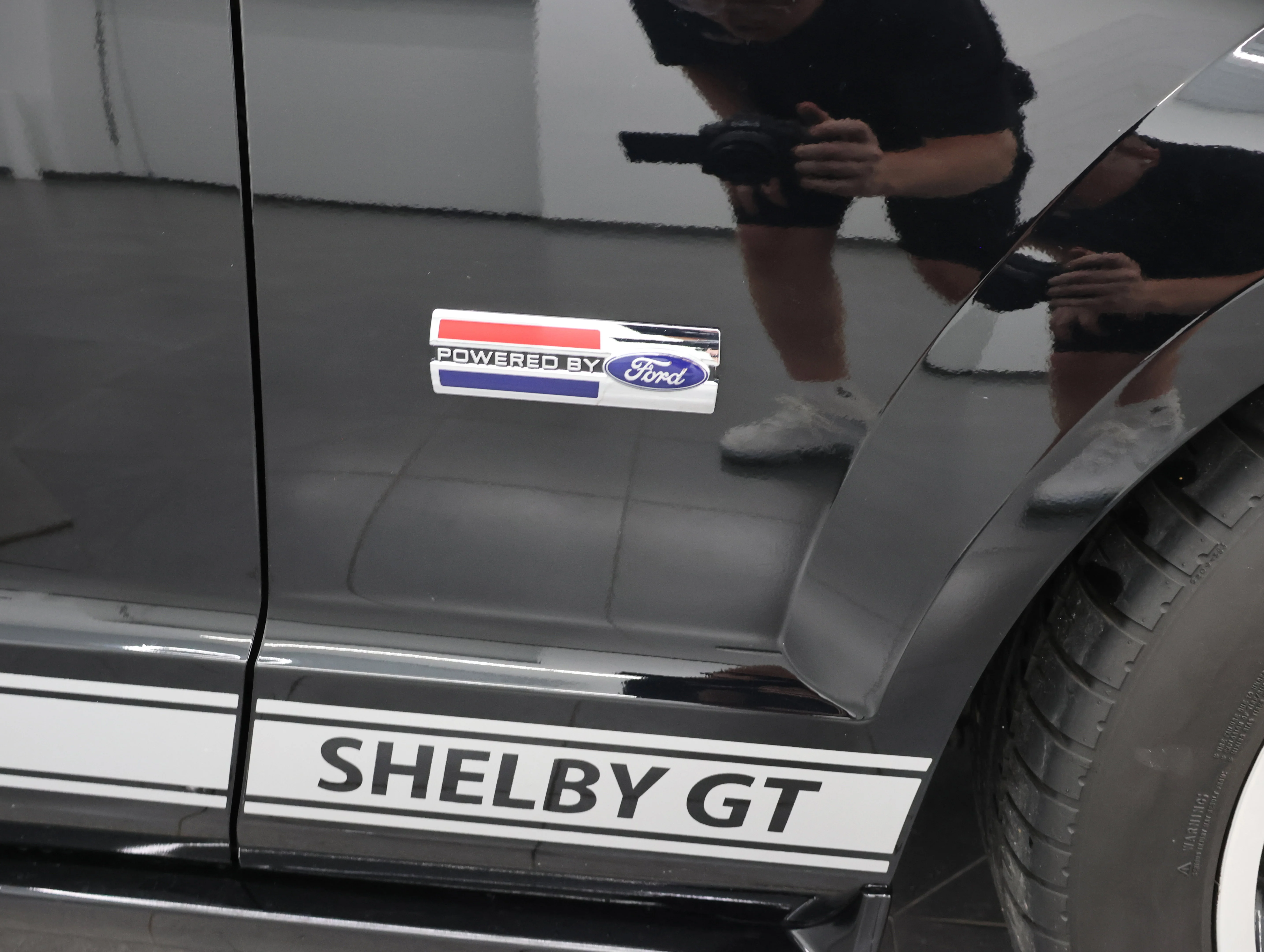 Used 2007 Black Ford GT Premium image 22