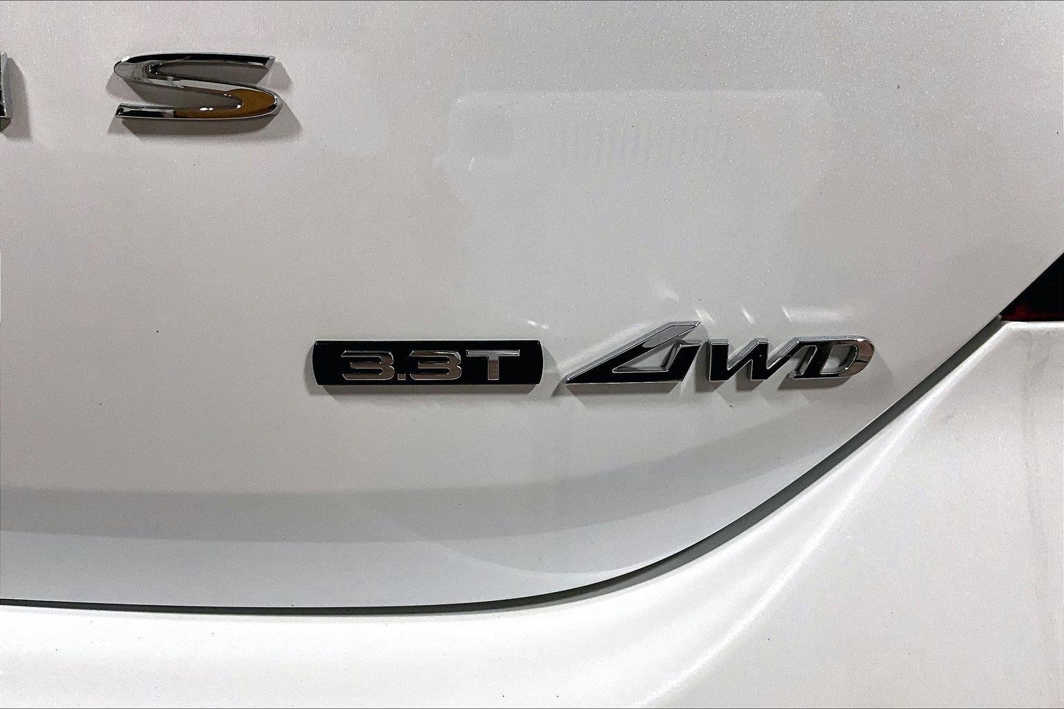 New 2026 Uyuni White Genesis 3.3T SPORT PRESTIGE image 10