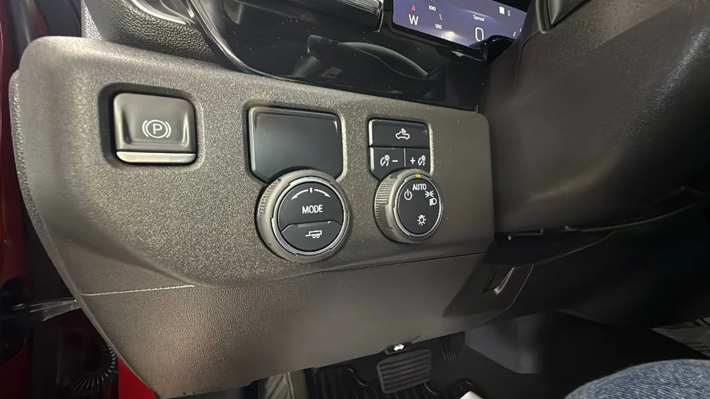 Used 2022 Cherry Red Tintcoat Chevrolet LT image 19