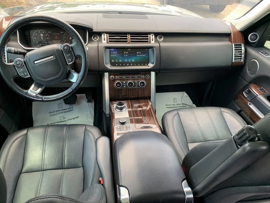 Used 2017  Land Rover 3.0L V6 Supercharged HSE image 16