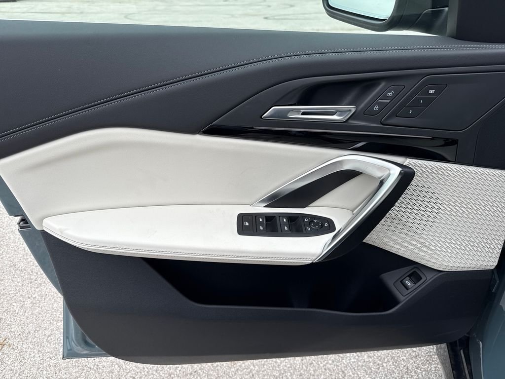 New 2026 Green BMW xDrive28i image 12