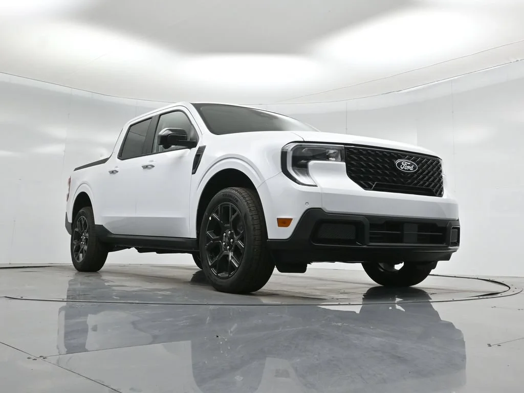 New 2026 Oxford White Ford Lariat image 46