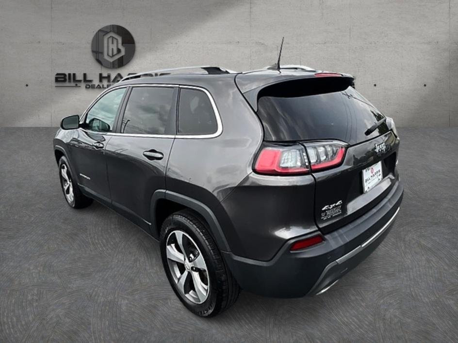 Used 2019 Gray Jeep Limited image 9