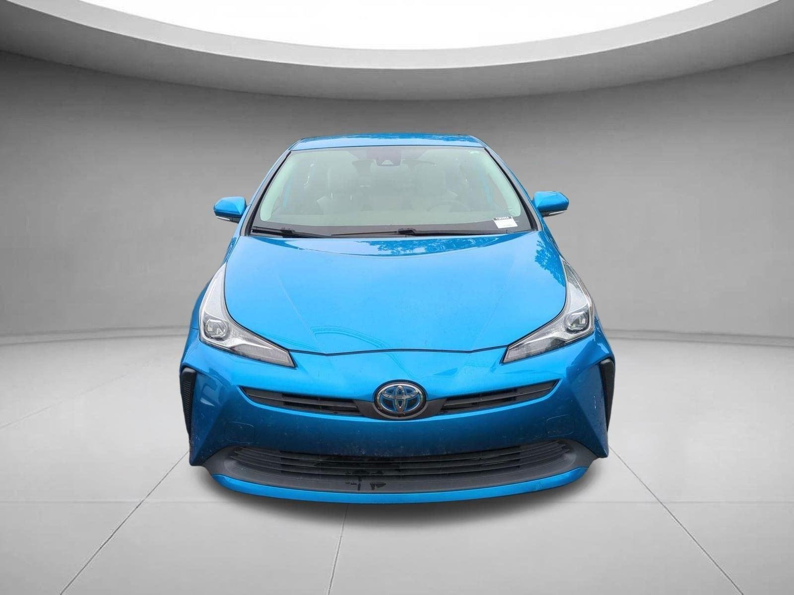 Used 2020 Electric Storm Blue Toyota XLE image 2