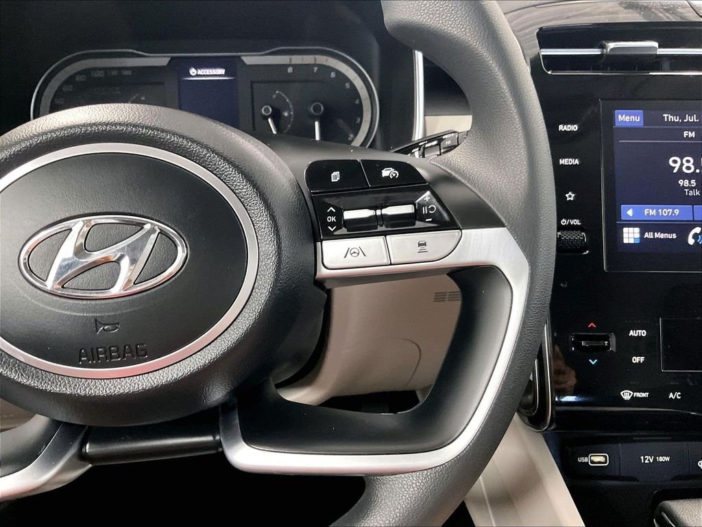 Used 2024 White Hyundai SEL image 23