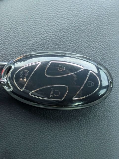 Used 2025 Blue Hyundai SEL Sport image 32
