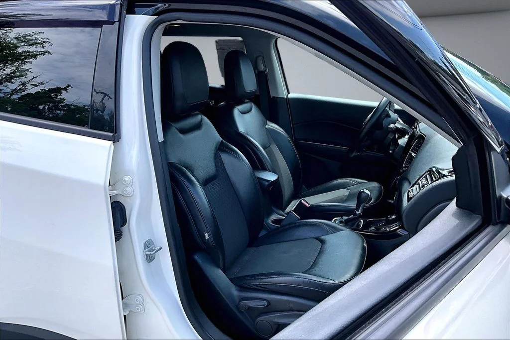 Certified Used 2019 White Jeep Latitude image 29