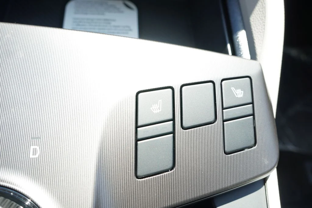 2027 Kia Sportage EX Hybrid - Photo 16