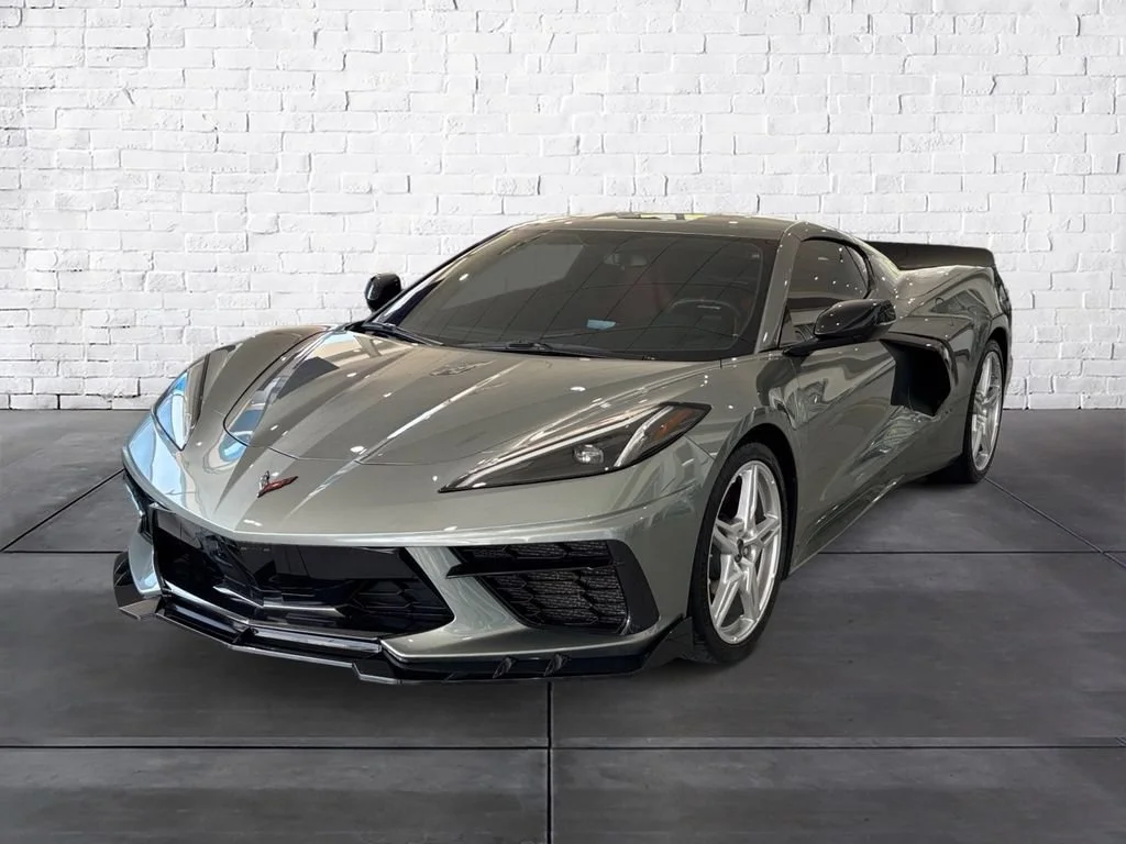 Used 2023 HYPERSONIC GRAY METALLIC Chevrolet 1LT image 2