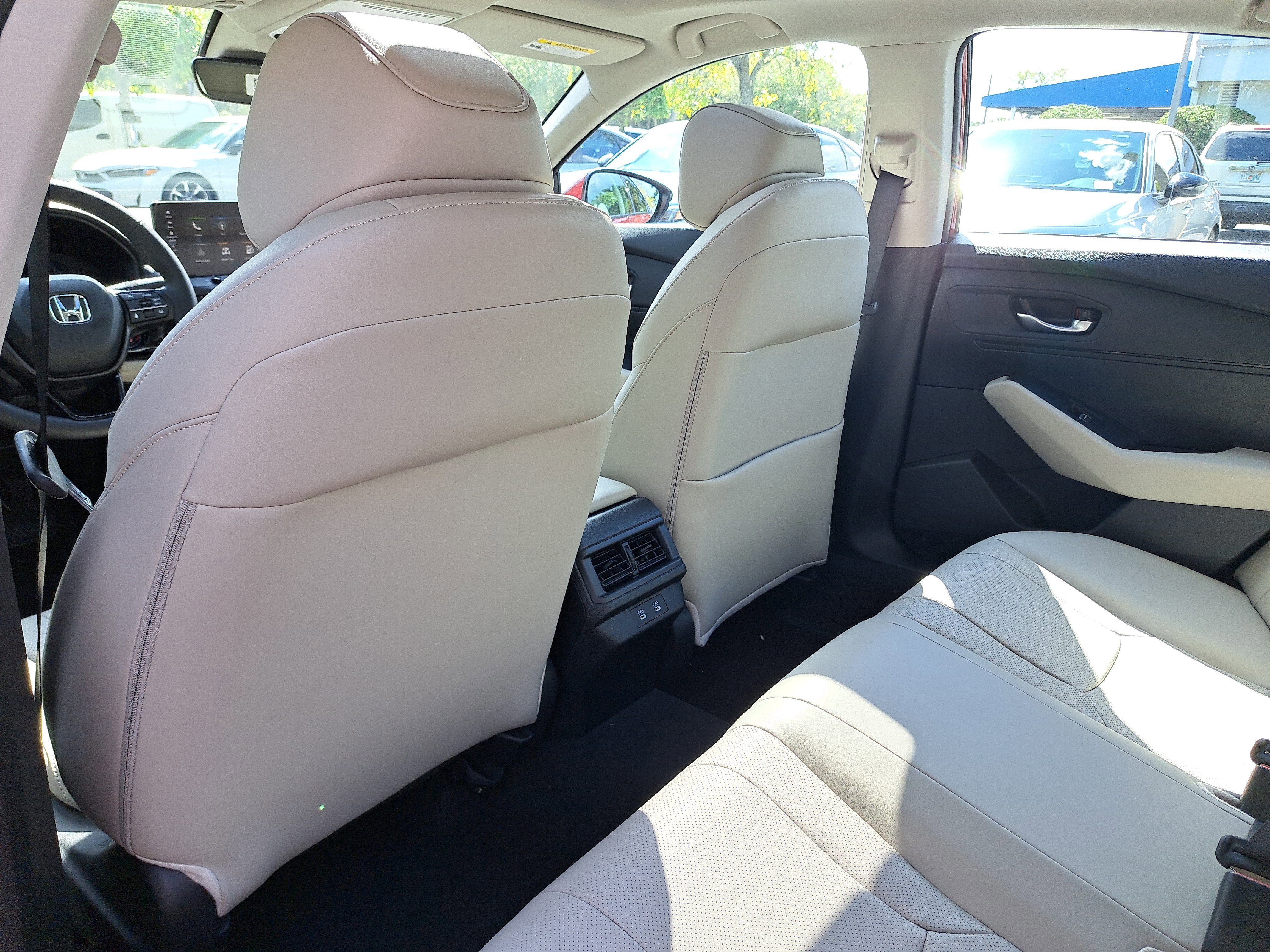 New 2026 Platinum White Pearl Honda EX-L image 10