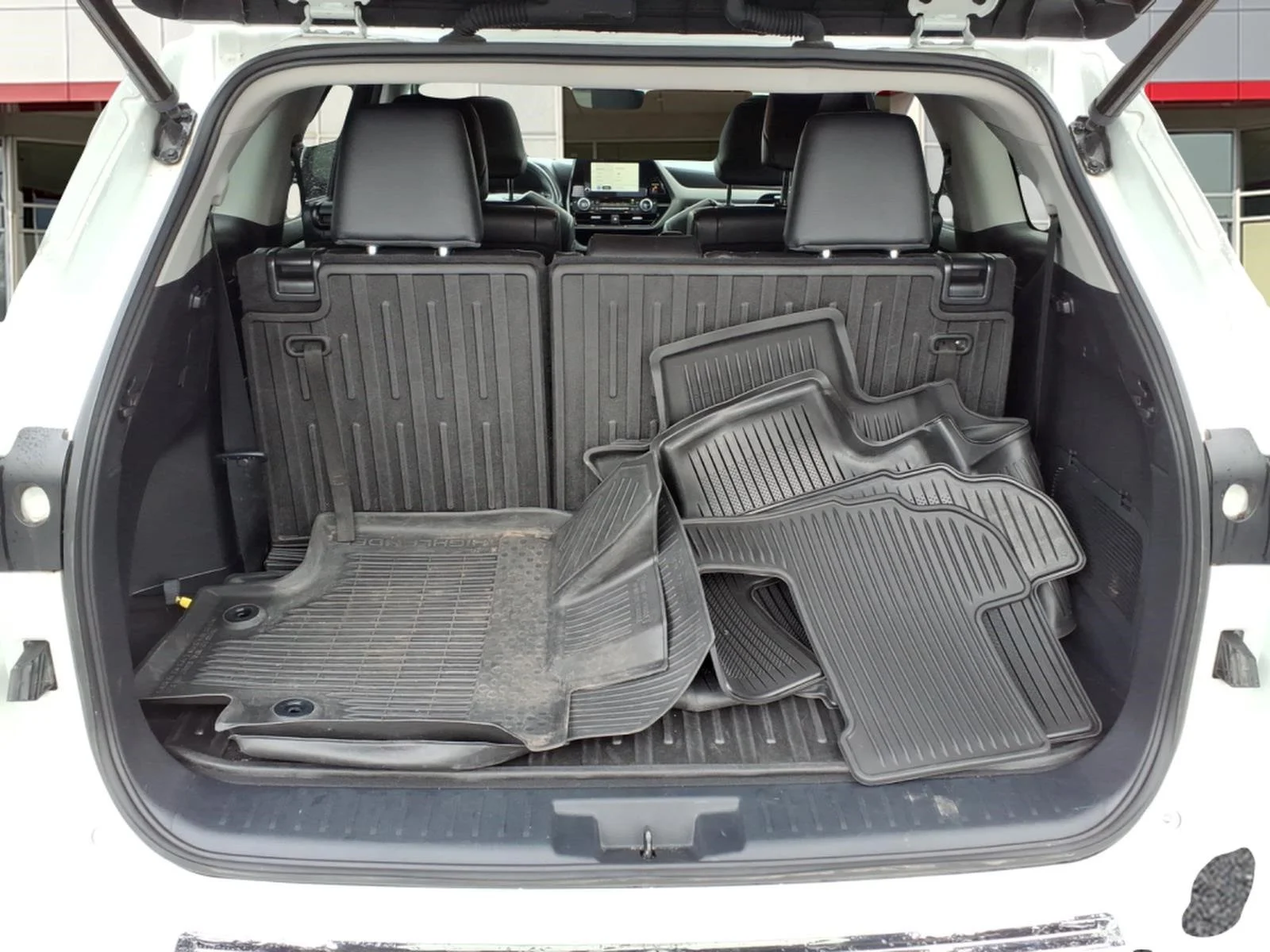 Used 2023 Beige Toyota XLE image 19