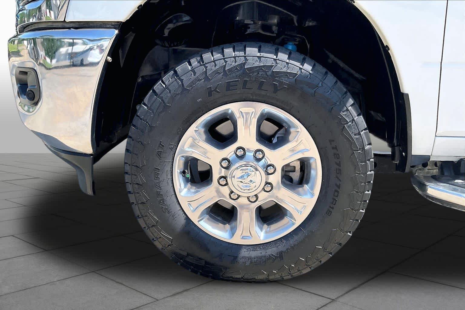 Used 2024 Bright White Clearcoat Ram Big Horn image 11