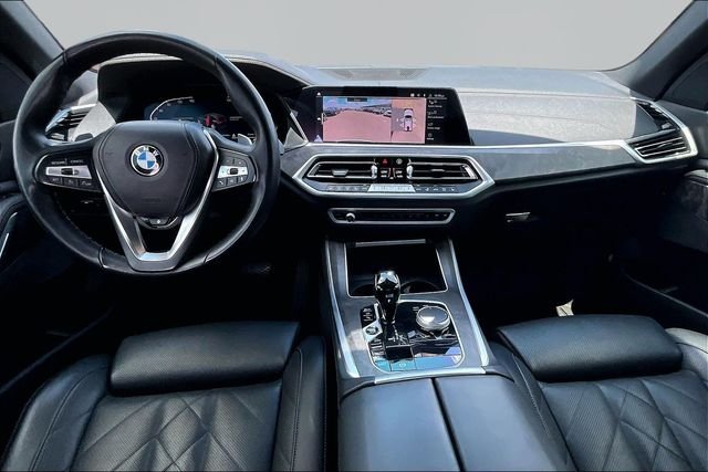 Used 2023 White BMW xDrive40i image 15