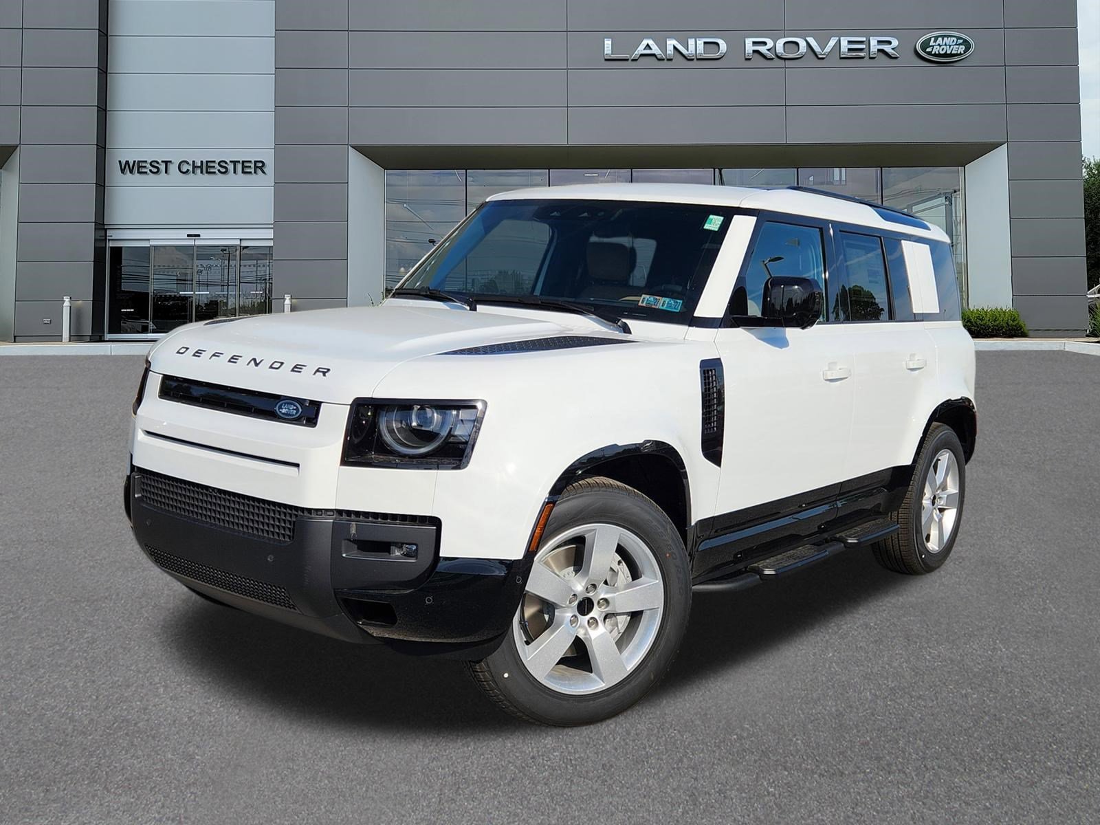 2026 Land Rover Defender 110 X-Dynamic SE P400's photo