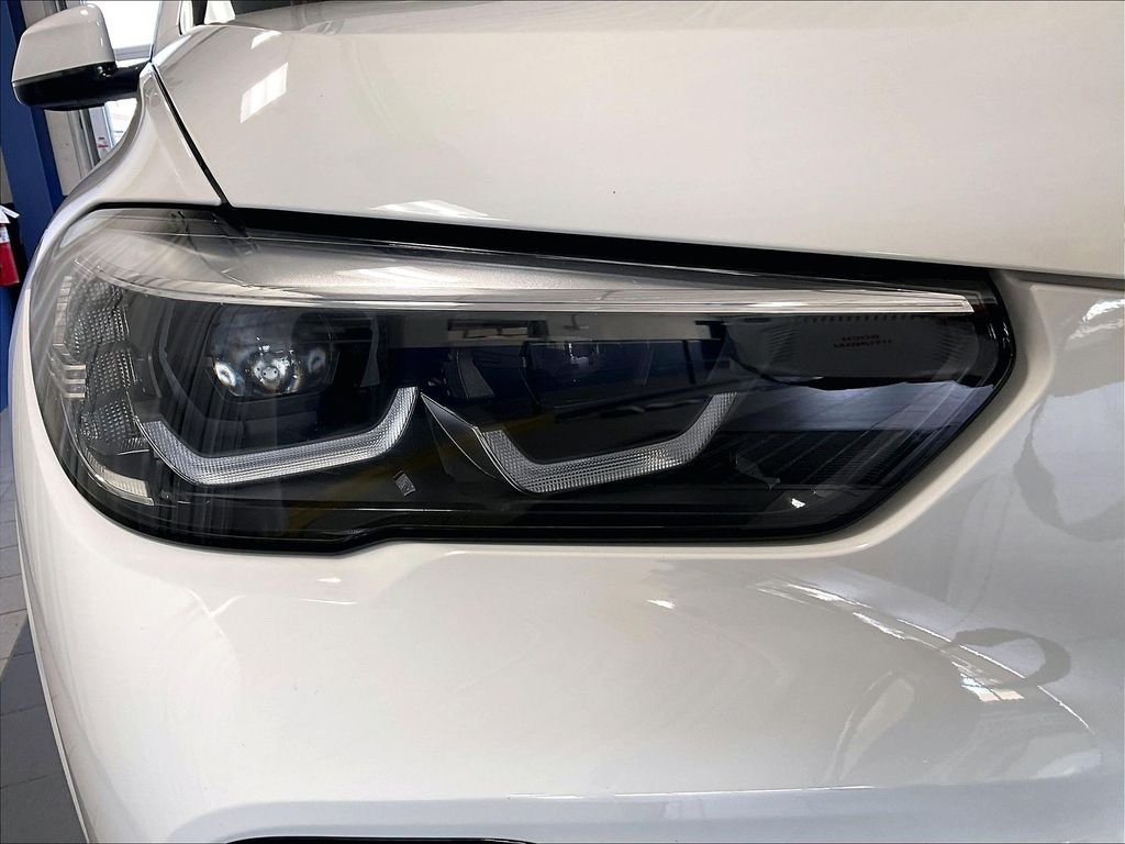 Used 2023 White BMW xDrive40i image 34