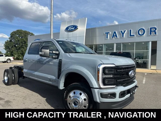2027 Ford F-450 Super Duty Chassis Cab